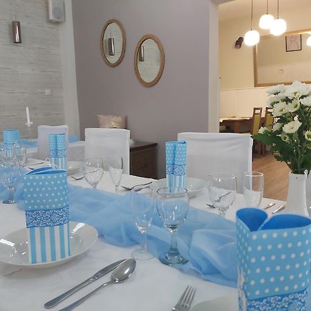 Restauracia-Penzion Altana Ludanice Rom bilde